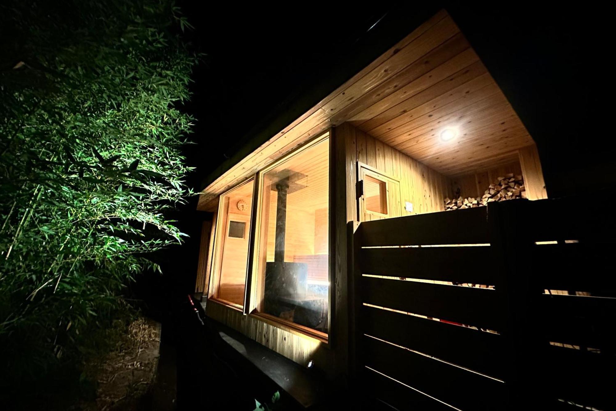 サウナとドッグラン付きのアンティーク古民家宿 Akiya Cornerstone Awaji Exteriör bild