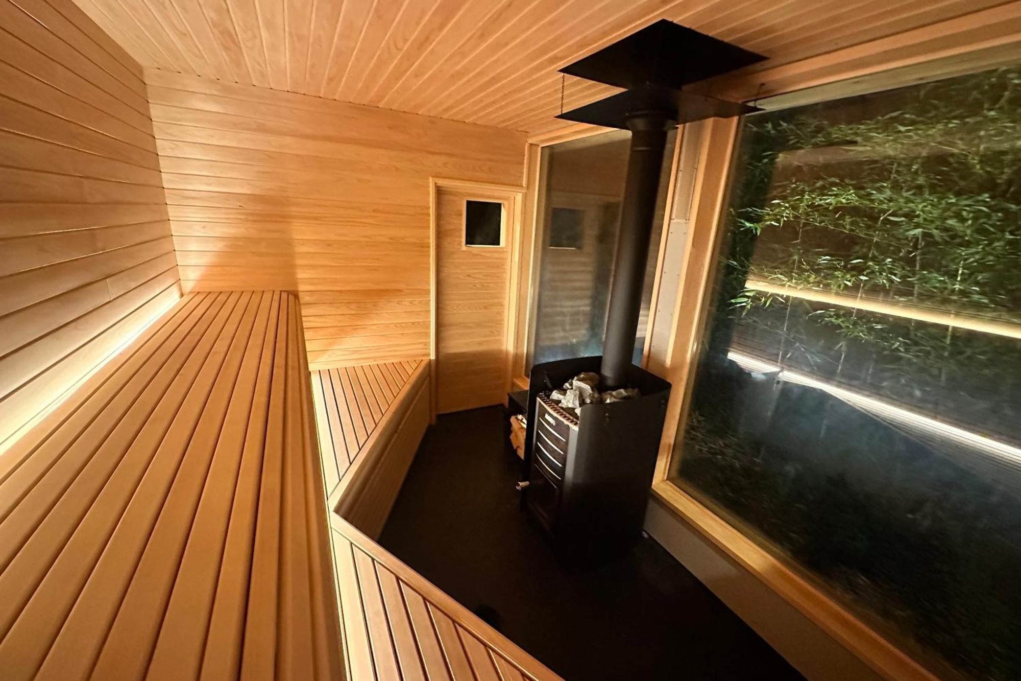 サウナとドッグラン付きのアンティーク古民家宿 Akiya Cornerstone Awaji Exteriör bild